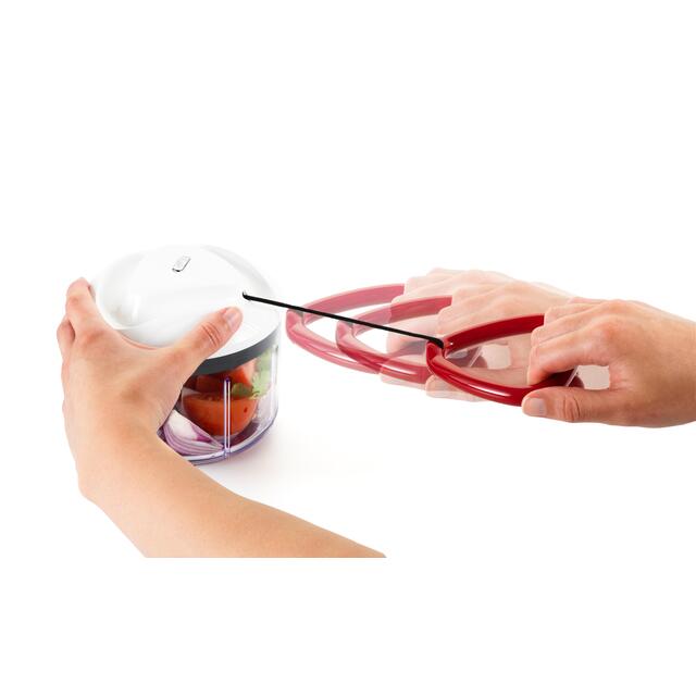 Zyliss Easy Pull Chopper thumbnail 2