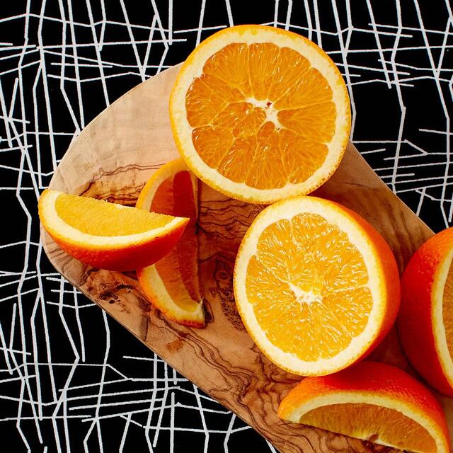 Ocado Organic Oranges thumbnail 3