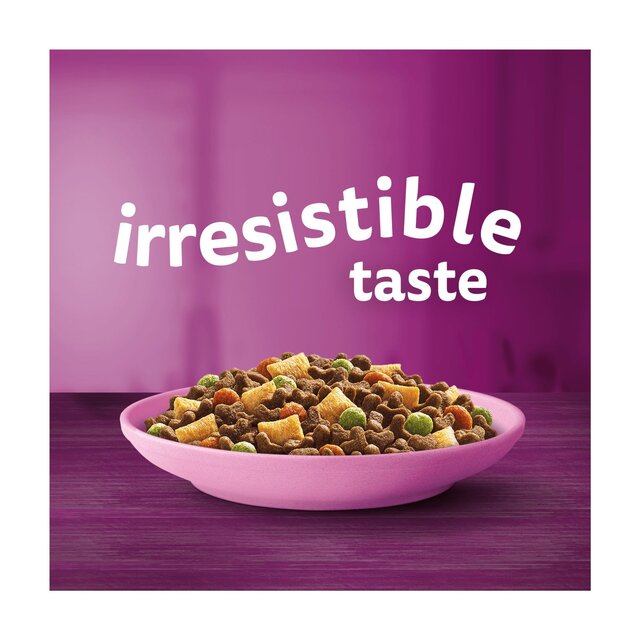 WHISKAS 2-12mths Cat Complete Dry with Chicken thumbnail 5