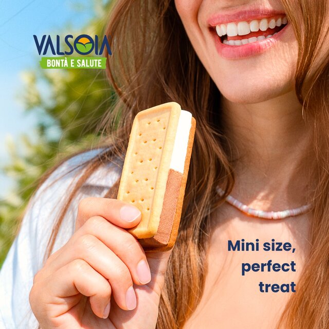 Valsoia 8 Soya Ice Cream Sandwiches thumbnail 7