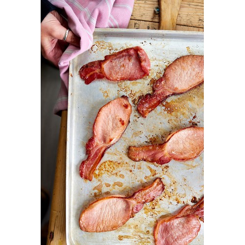 The Jolly Hog 6 Smoked Dry Cured Back Bacon Rashers thumbnail 2