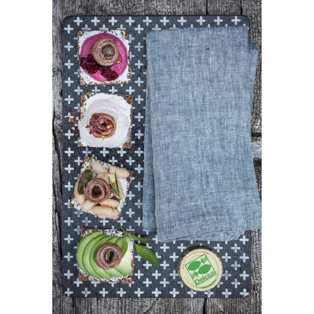 Delicius Anchovy Fillets in Olive Oil thumbnail 4