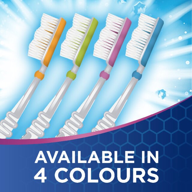Aquafresh Intense Clean Medium Toothbrush thumbnail 6