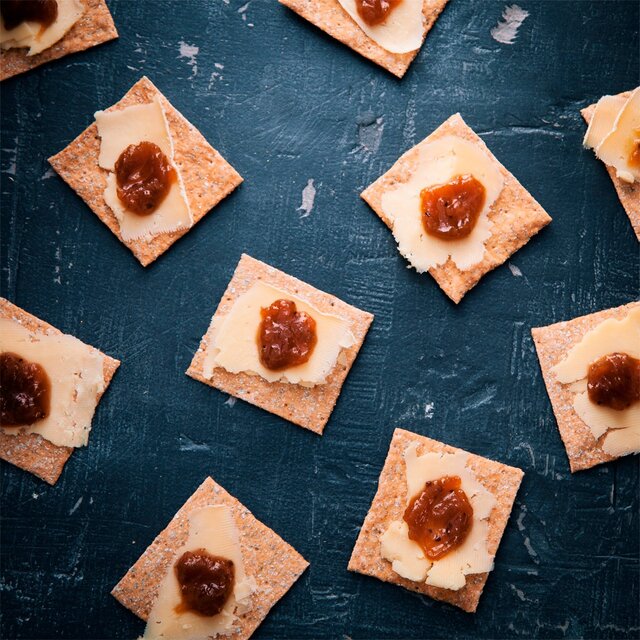 Peter's Yard Pink Peppercorn Sourdough Crackers thumbnail 3