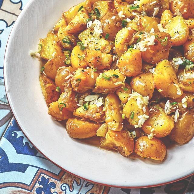 Belazu Early Harvest Extra Virgin Olive Oil Tin thumbnail 2