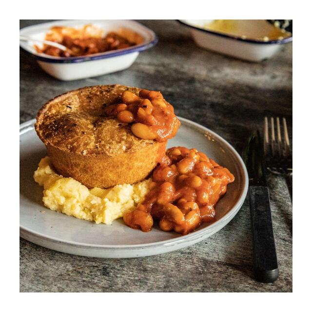 Pieminister Moo Beef Steak & Gluten Free Ale Pie thumbnail 2