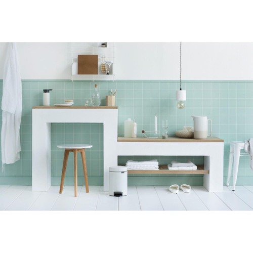 Brabantia Pedal Bin, White 3L thumbnail 4
