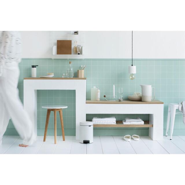 Brabantia Pedal Bin, White 3L thumbnail 5