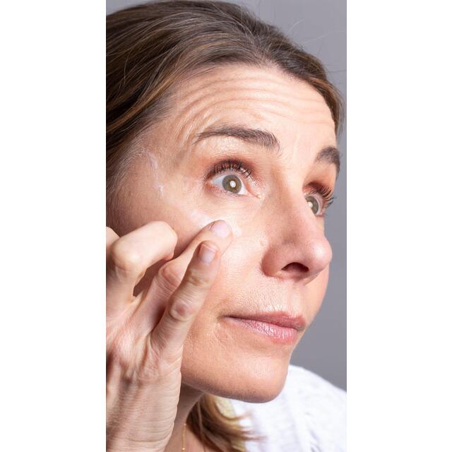 Balance Me Wonder Eye Cream thumbnail 6