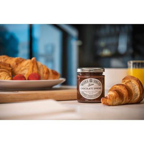 Tiptree Chocolate Spread thumbnail 2