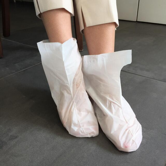 BeautyPro FOOT THERAPY Moisturising Booties with Removable Toe Tips thumbnail 6