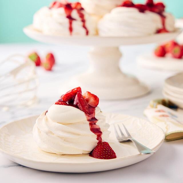 Cotswold Meringues Boxed Individual Nests thumbnail 4