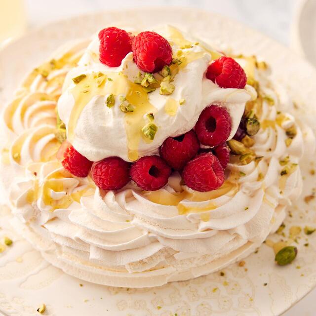 Cotswold Meringues Boxed Medium Pavlova thumbnail 3
