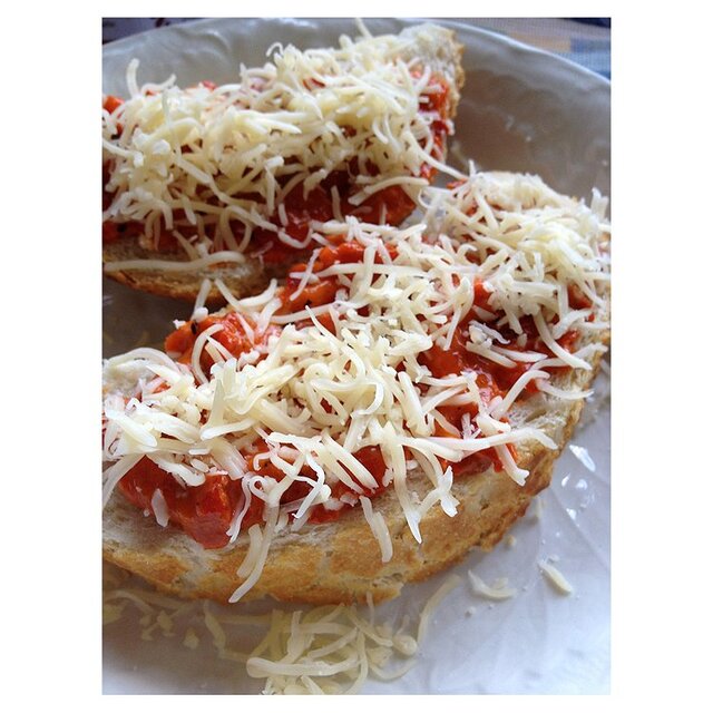 Granny's Secret Ajvar Mild Roasted Red Pepper Spread thumbnail 3