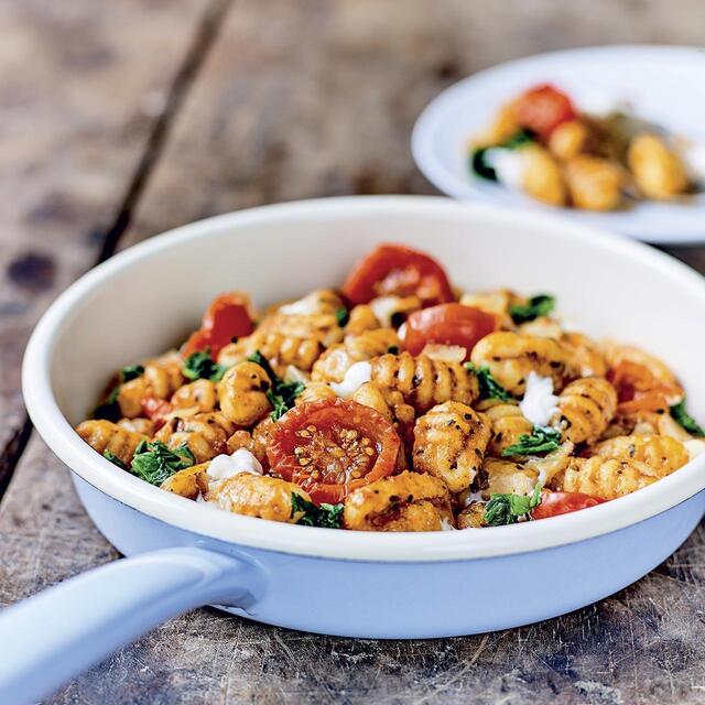 Picard Gnocchi with Tomatoes & Mozzarella thumbnail 3