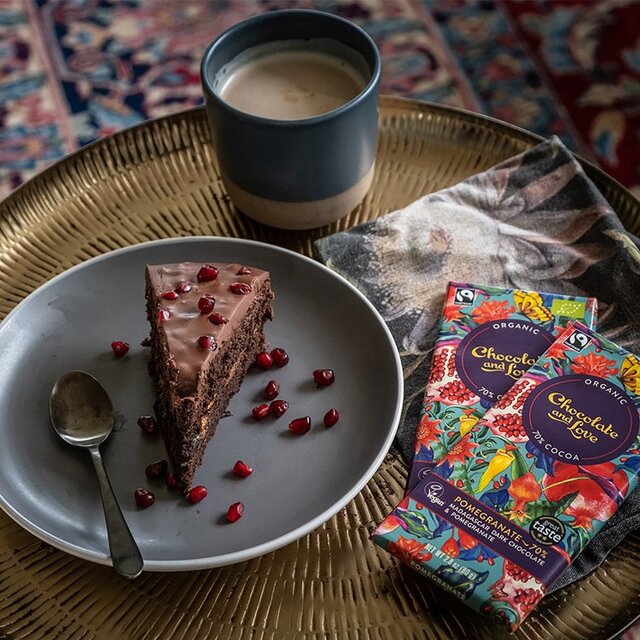 Chocolate and Love Fairtrade Organic Pomegranate 70% Dark Chocolate thumbnail 3