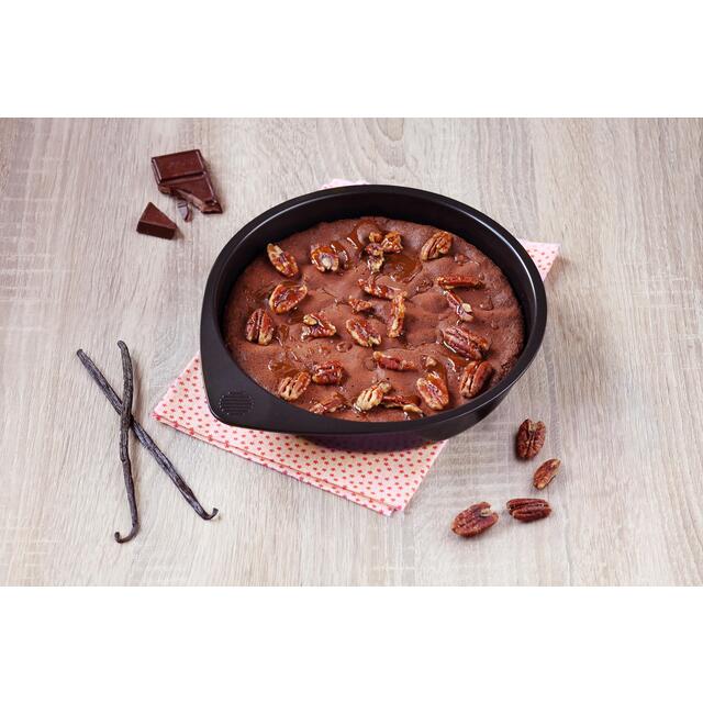 Pyrex Magic Cake Tin 20cm thumbnail 3