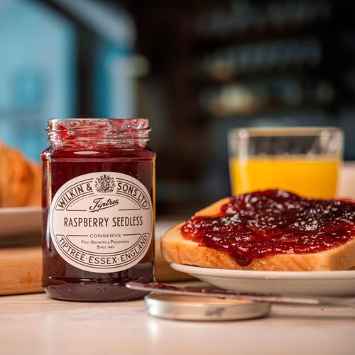 Tiptree Raspberry Seedless Jam thumbnail 4