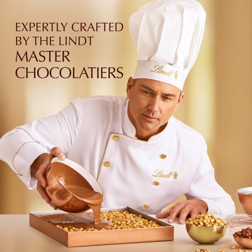 Lindt Les Grandes Hazelnuts Dark Chocolate Bar  thumbnail 7