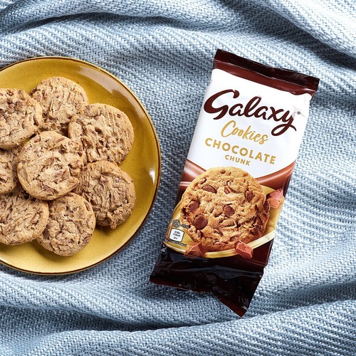 Galaxy Cookies Chocolate Chunk thumbnail 3