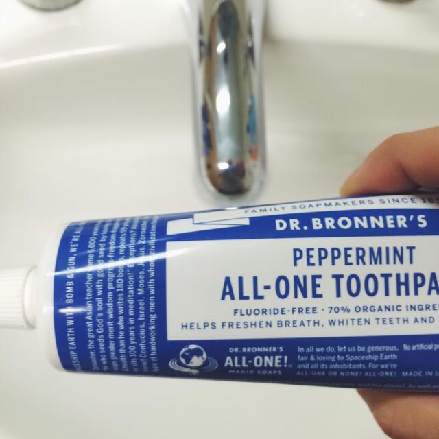 Dr Bronner's Peppermint Organic Toothpaste thumbnail 4