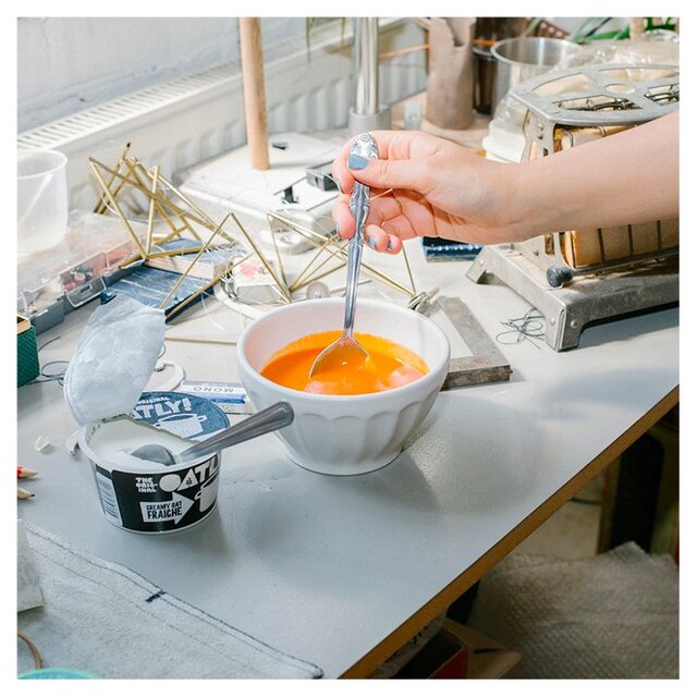 Oatly Creamy Oat Fraiche Chilled thumbnail 3