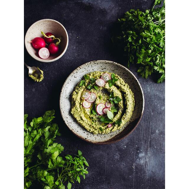 ChicP Spinach Hummus thumbnail 3