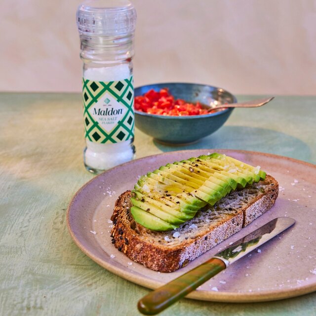 Maldon Salt Perfectly Crushed Original Salt Grinder thumbnail 10