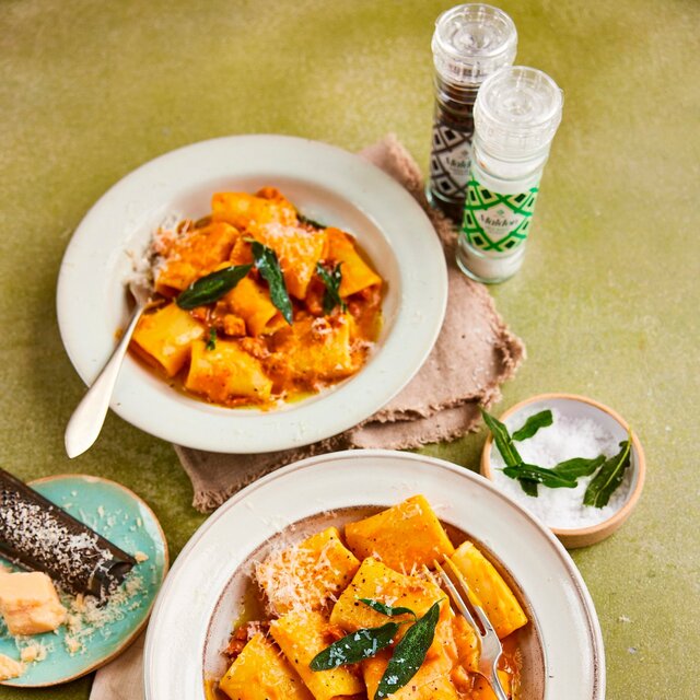 Maldon Salt Perfectly Crushed Pepper Grinder thumbnail 2