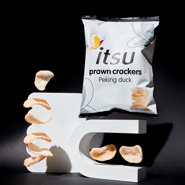 itsu Peking duck prawn crackers sharing bag thumbnail 4