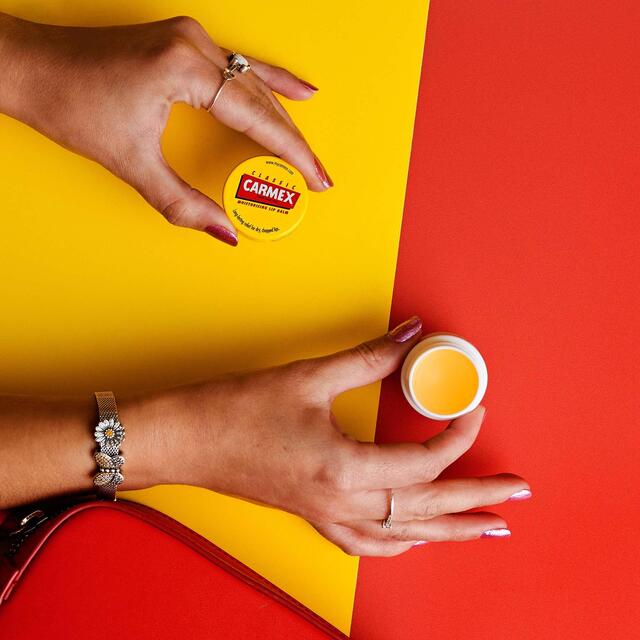 Carmex Lip Balm Pot thumbnail 5