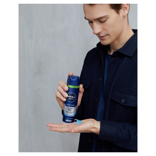NIVEA MEN Protect & Care Moisturising Shaving Gel  thumbnail 5