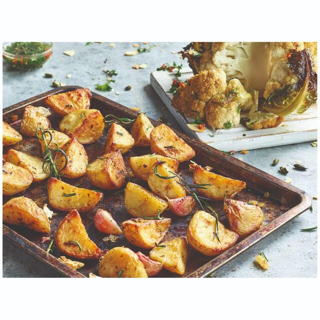 Bannisters Farm Garlic & Rosemary Roasting Potatoes thumbnail 2