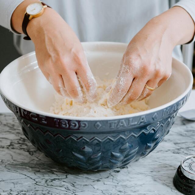 Tala 30cm Mixing Bowl , 5.5L, Stoneware thumbnail 5