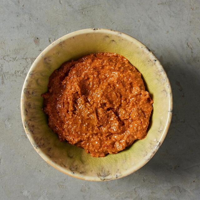 Muhammara with fresh peppers thumbnail 2