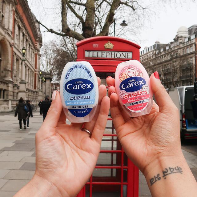 Carex Moisture Antibacterial Hand Sanitiser Gel thumbnail 3