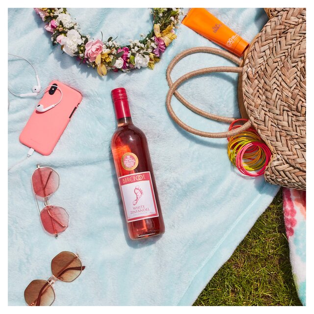 Barefoot White Zinfandel thumbnail 3