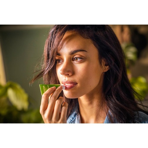 Weleda Skin Food Lip Balm Dry Chapped Lips Glossy Natural Organic thumbnail 3