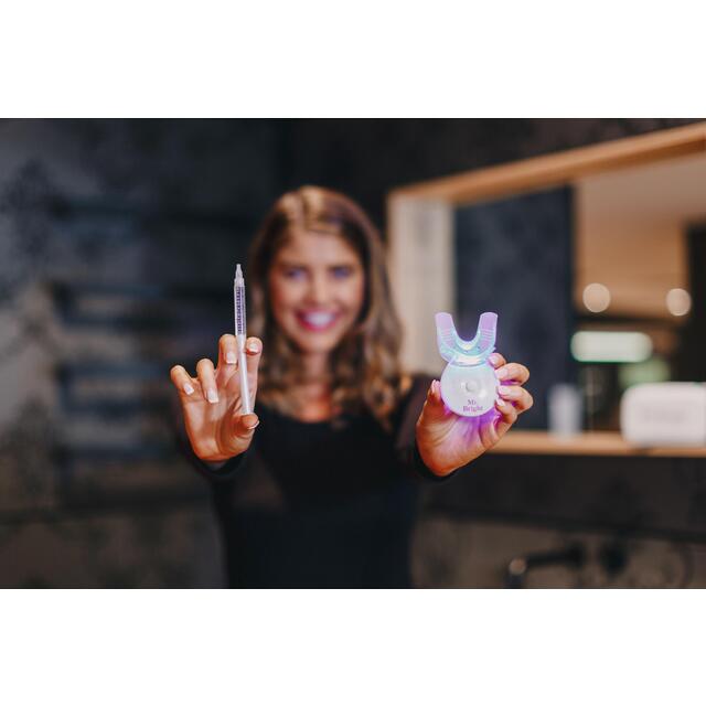 Mr. Bright Teeth Whitening Kit With Zipcase 4 Gels thumbnail 4
