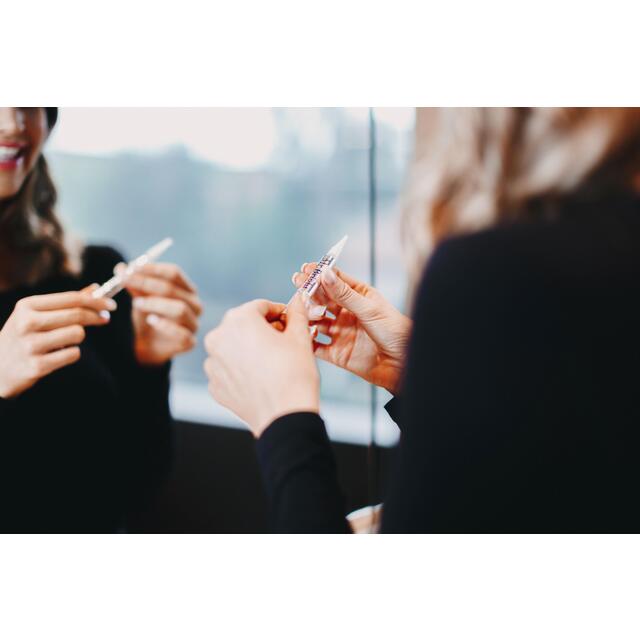 Mr. Bright Teeth Whitening Pen thumbnail 3