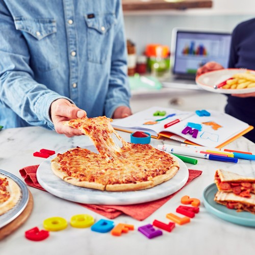Goodfella's Stonebaked Thin Margherita Cheese Pizza thumbnail 2