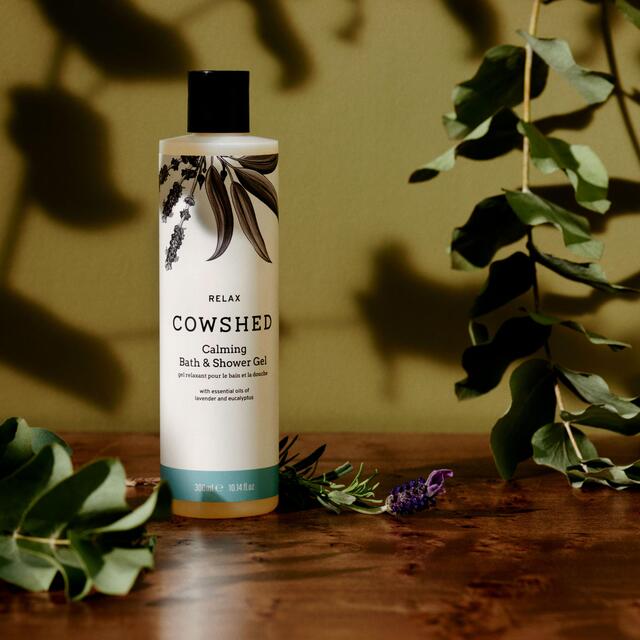 Cowshed Relax Calming Bath & Shower Gel thumbnail 4