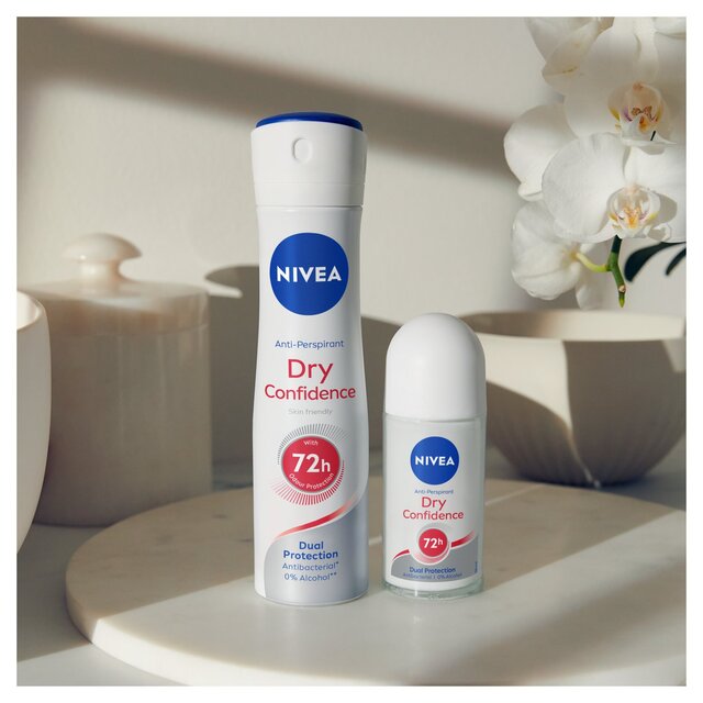 NIVEA  Dry Confidence Anti-Perspirant Deodorant Spray thumbnail 2