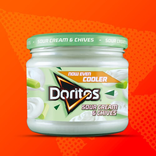 Doritos Cool Sour Cream & Chive Dip thumbnail 8