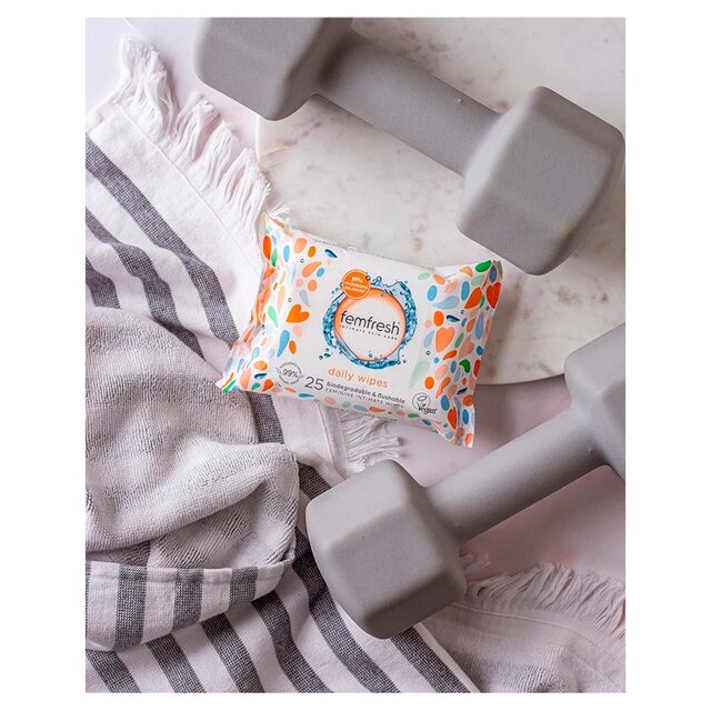 Femfresh Wipes thumbnail 3