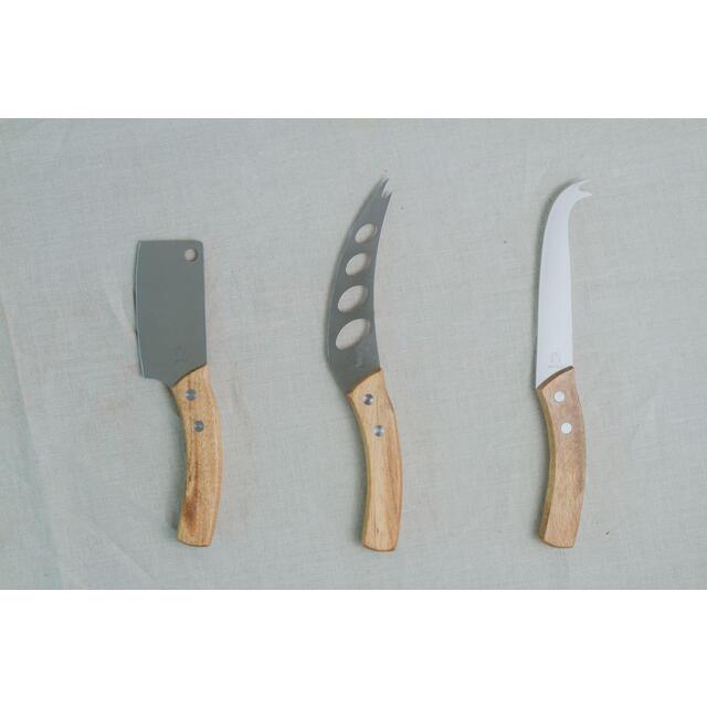 Artesa Cheese Knives with Acacia Wood Handles thumbnail 6