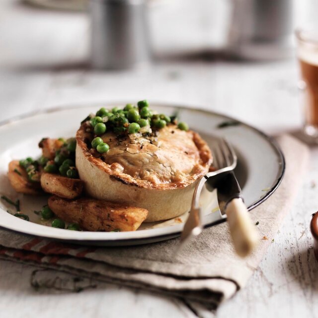 Pieminister Wild Shroom Mushroom Asparagus & Cream Pie thumbnail 3