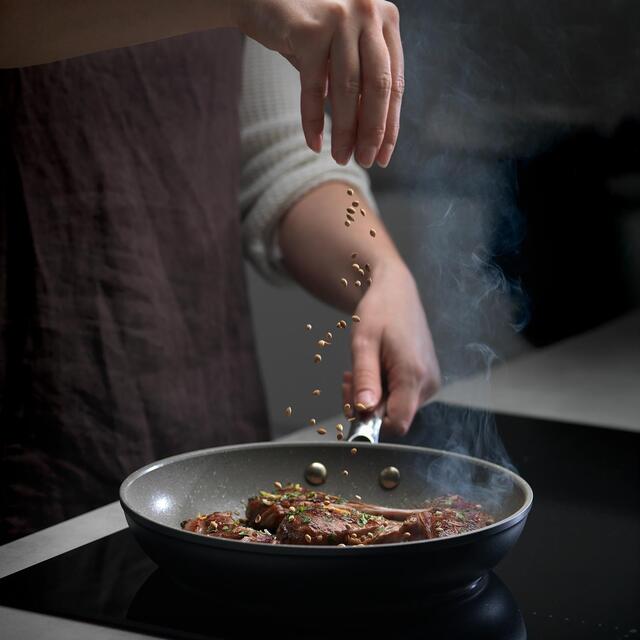 Stellar Rocktanium Non Stick Frying pan 30cm thumbnail 8