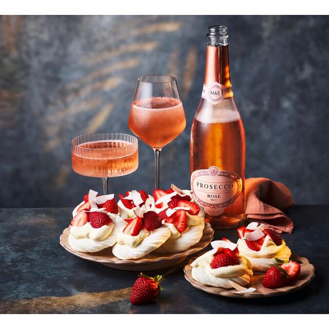 M&S 8 Meringue Nests thumbnail 2