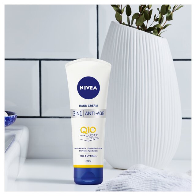 NIVEA Q10 Anti-Age 3 in 1 Hand Cream thumbnail 6